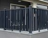 Nowoczesne minimalistyczne ogrodzenie ze stopu aluminium