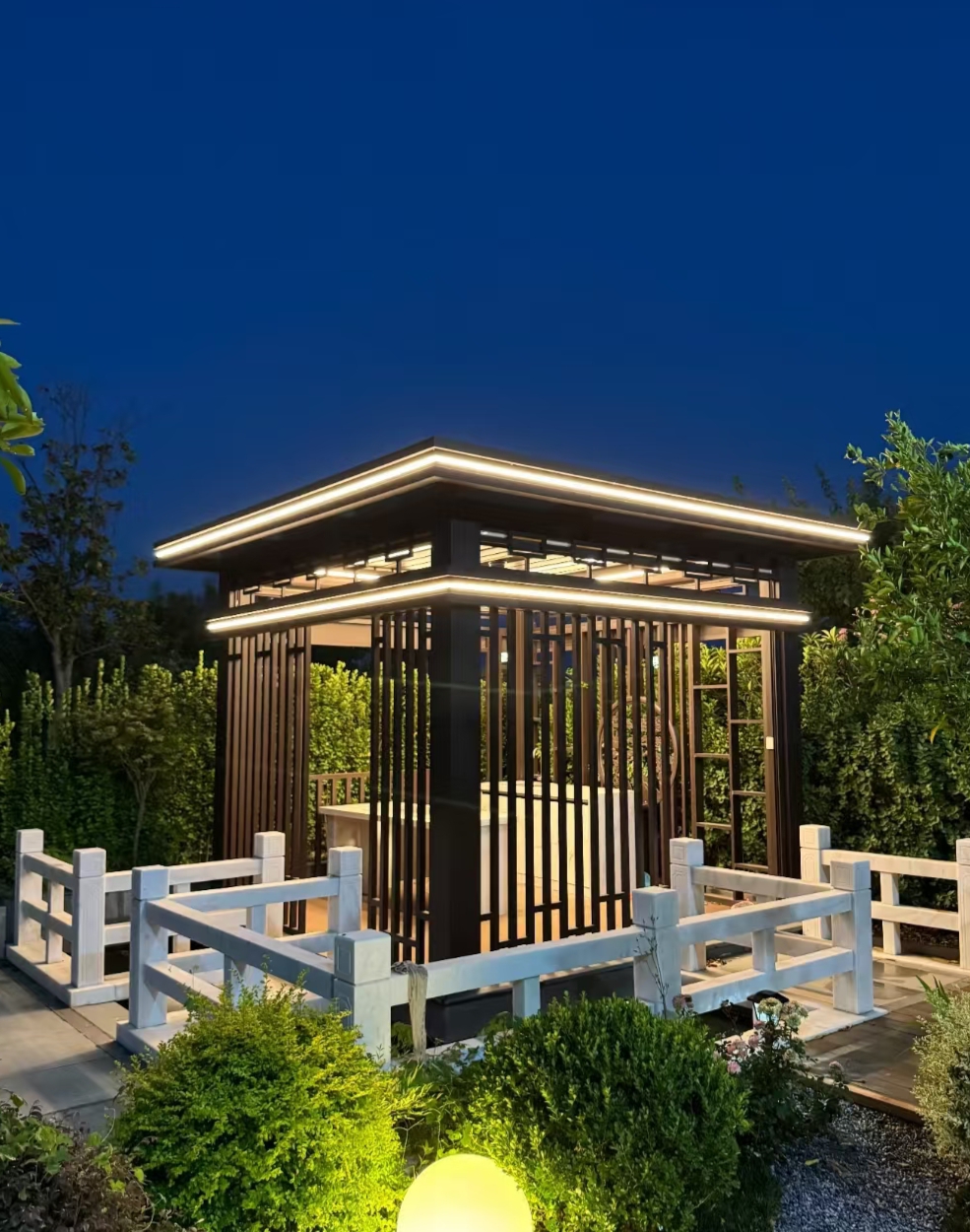 Moonglow Pergola - Dimmbare Überkopfscheibenleuchten
